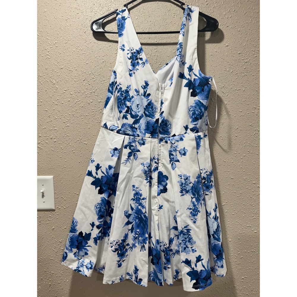 Jun & Ivy Francescas Blue White Floral V-Neck Fit Flare Mini Dress Pockets Large